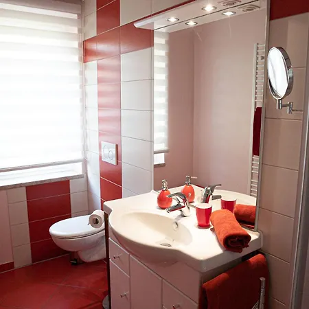 Restaurant & Ruessel - Pub 3*