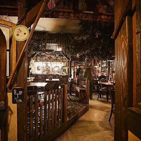 Restaurant & Ruessel - Pub