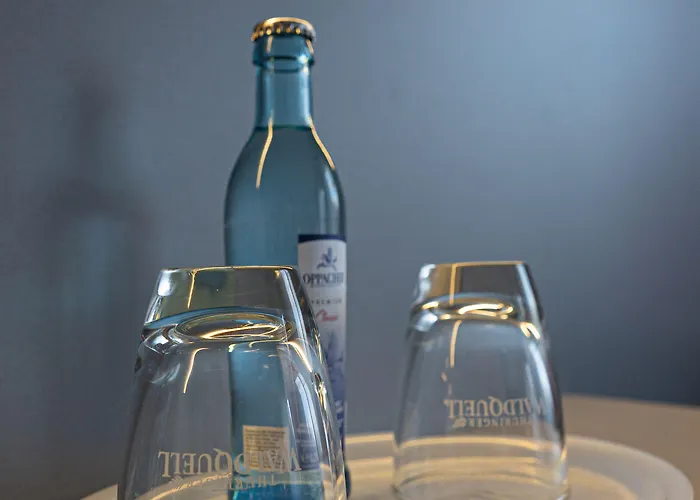 Restaurant & Ruessel - Pub 3*